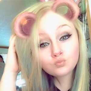 Meet your Posher, Hailey